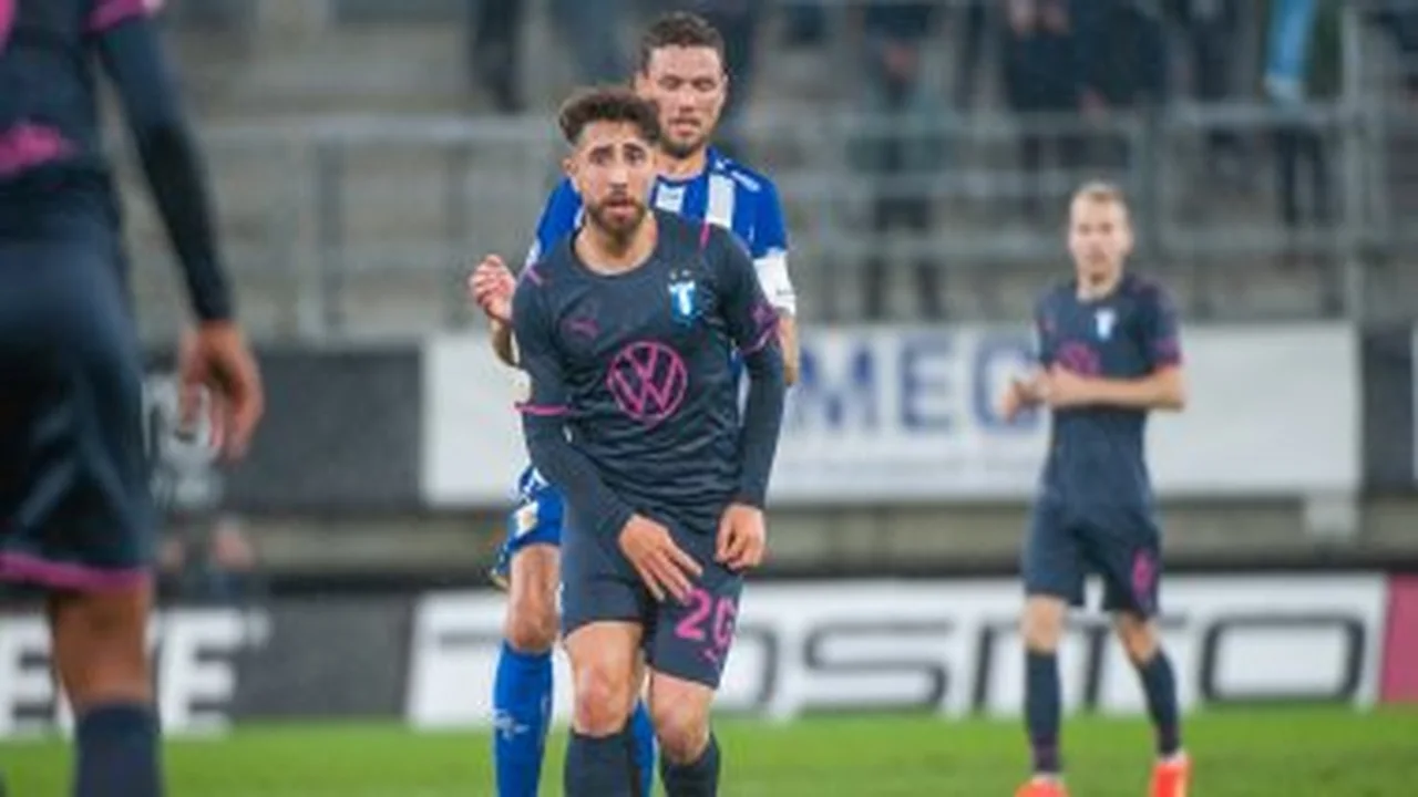 توسيع القائمة.. الأهلي يستهدف لاعب فلسطيني في يناير